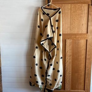 Snuggle Wrap - Lodge print NWOT